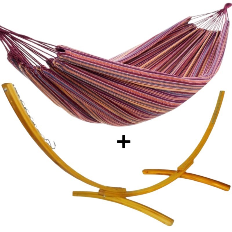 Hamac simple Monaco avec son pied en bois de mélèze Hamac simple Monaco avec son pied en bois de mélèze