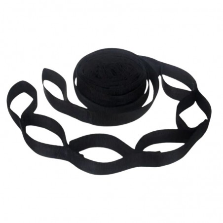 Une sangle d'accroche noire pour hamac