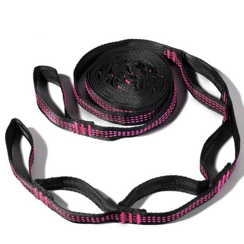 Une sangle d'accroche rose pour hamac